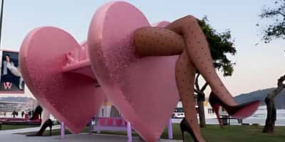 14 Best Fashion & Apparel FOOH Ads