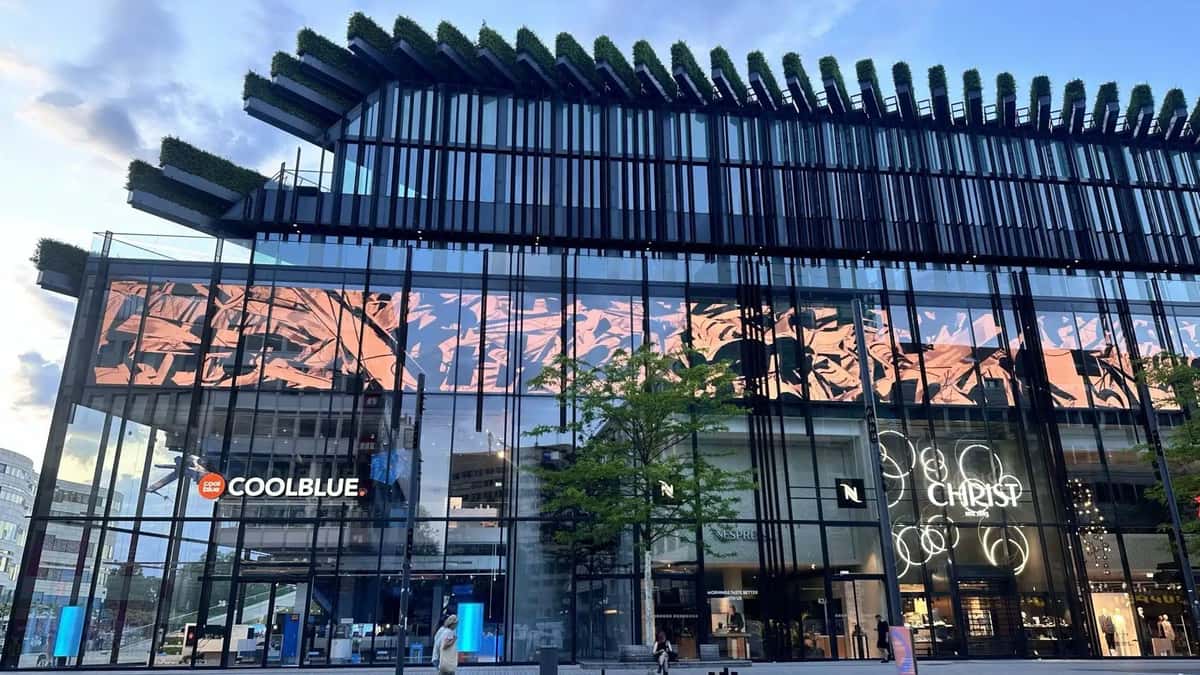 The Streamliner Media Wall Düsseldorf