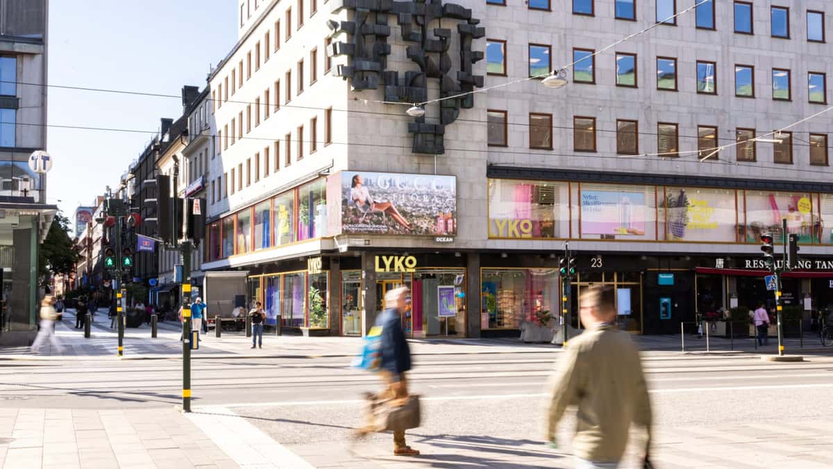 Ocean Outdoor The Icon @ Sergels Torg 3D Billboard