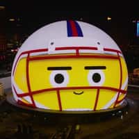 Spinning Emoji with Changing Expressions and Helmets