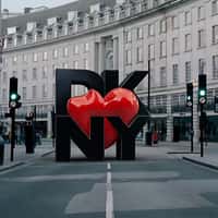 DKNY Heart Inflatable Turns 3D Installation