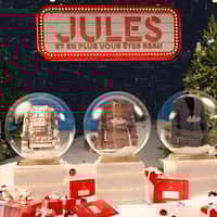 JULES Christmas Themed Subway Station