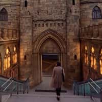 Editorial Planeta Castle Assembles at Subway Station