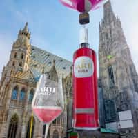 SARTI Hot Air Balloon Cocktail Drink Delivery