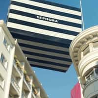 Sephora Floating Gift Boxes Spotted Downtown
