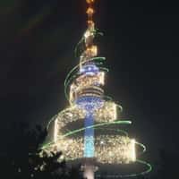 Samsung Tower Lights Up Like Christmas Tree