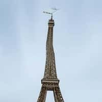 Honor Smartphone Drop Test at Eiffel Tower Paris