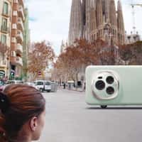 Honor Smartphone on Wheels with Trailer in Barcelona