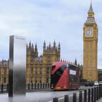 OnePlus Nord Box Dropped by Double-Decker Bus in London
