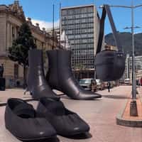 Punto Blanco Giant Shoes and Bag in City Square