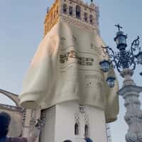 Sonderstories Hoodie Drapes Giralda Tower