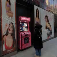 Victoria’s Secret PINK Giant Glossy Lips Float in NYC