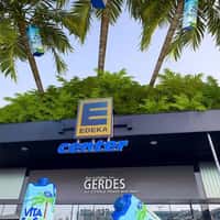 Vita Coco Giant Cartons Fall in EDEKA Storefront