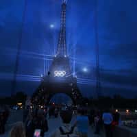 EDF Sport Giant Holographic Display Frames Eiffel Tower