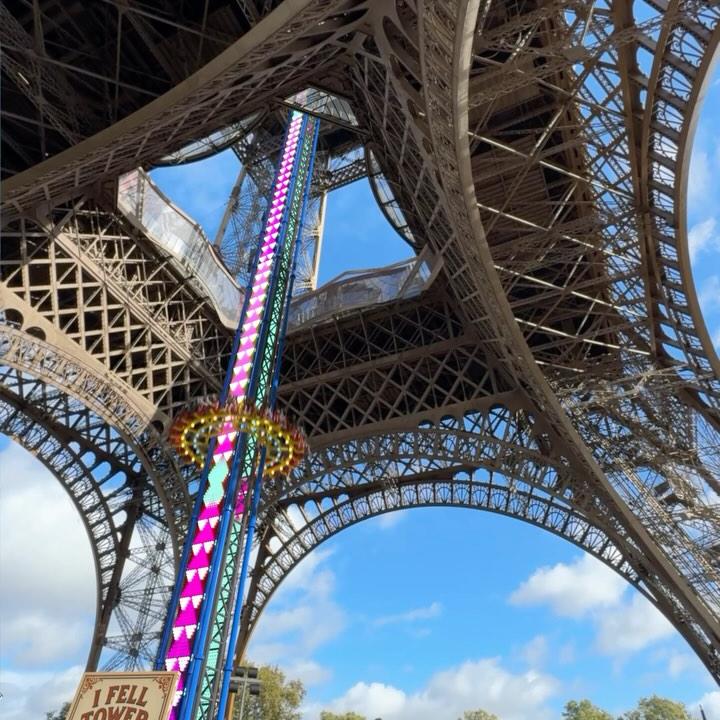 La tour Eiffel Drop Tower in Eiffel Tower