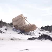 Pull&Bear Giant Beige Snow Boot on The Mountain
