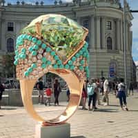 Schullin Wien Jewelry Spotted on Landmarks
