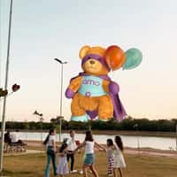 Amo Vacinas Giant Teddy at the Park