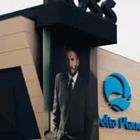 Fashion & Friends Huge BOSS Poster at Delta Planet