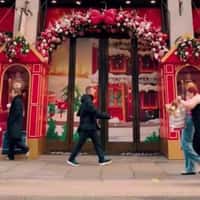 Hamleys Giant Bear on Store Roof