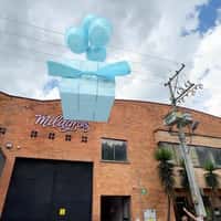 Milagros Giant Boxes Delivered by Balloons