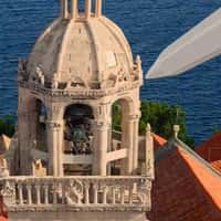 Samsung Giant S Pen Transforms St. Mark's Cathedral