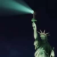 L’Oréal Hair Dryer Torch of Statue of Liberty in NYC