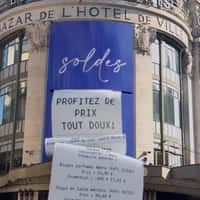 BHV Facade Prints Giant Receipt