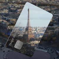 Trade Republic Giant "Mirror Card" in Paris
