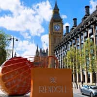 Rendoll Giant Bag Lands in London