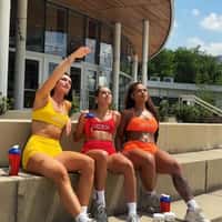 EHPlabs Giant Blimp Pulls Sale Banner