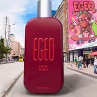 O Boticário Giant Strawberries and Chocolate Syrup Fill Giant Bottle