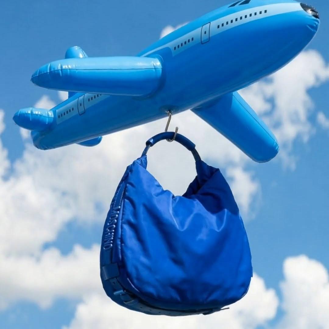 Moschino Giant Bag Hooked on Plane