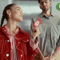 KitKat Shared Moment Ends Notification Chaos