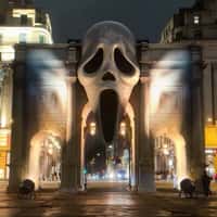 Paramount Giant Ghostface on Marble Arch