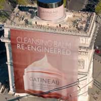 Gatineau Giant Jar Rolls Around Arc de Triomphe