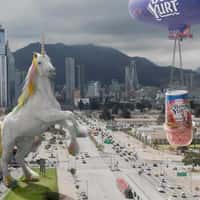 Bon Yurt Alpina Blimp Excites Giant Unicorn