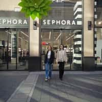 Sephora Card Activates Giant Stepping Platforms