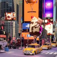 Ghirardelli Sundae Jumps on Taxis in Times Square