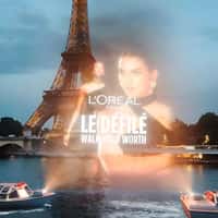 L'Oréal Paris Boats Beaming Hologram