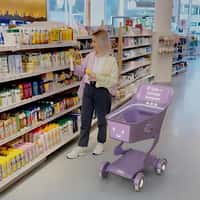 DM Futuristic Shopping Cart in Store