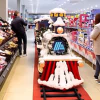 Hofer Locomotive Train Gift Delivery at Supermarket