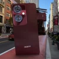 Oppo Stacked Phone Tower Collapses in NY