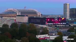 Red Carpet Car Entrance in a 3D Billboard ad of Mercedes-Benz