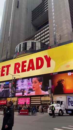 SpongeBob Face Fills Screen in a 3D Billboard ad of The SpongeBob Movie