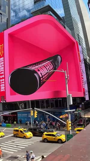 Mascara Spins Outward in a 3D Billboard ad of Benefit Cosmetics