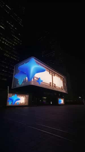 Tiger Leaps After Galaxy AI Sparkles in a 3D Billboard ad of Samsung