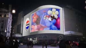 Can Twists and Pops Out of the Screen in a 3D Billboard ad of Pepsi