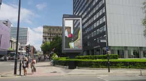 Freezer Launches Ice Cream in a 3D Billboard ad of Wall's