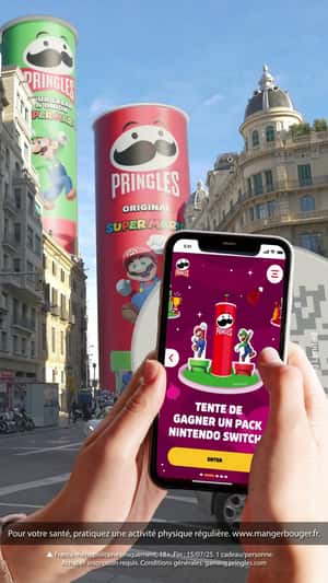 Chips Can Skyscrapers in a fake-out-of-home ad of Pringles
